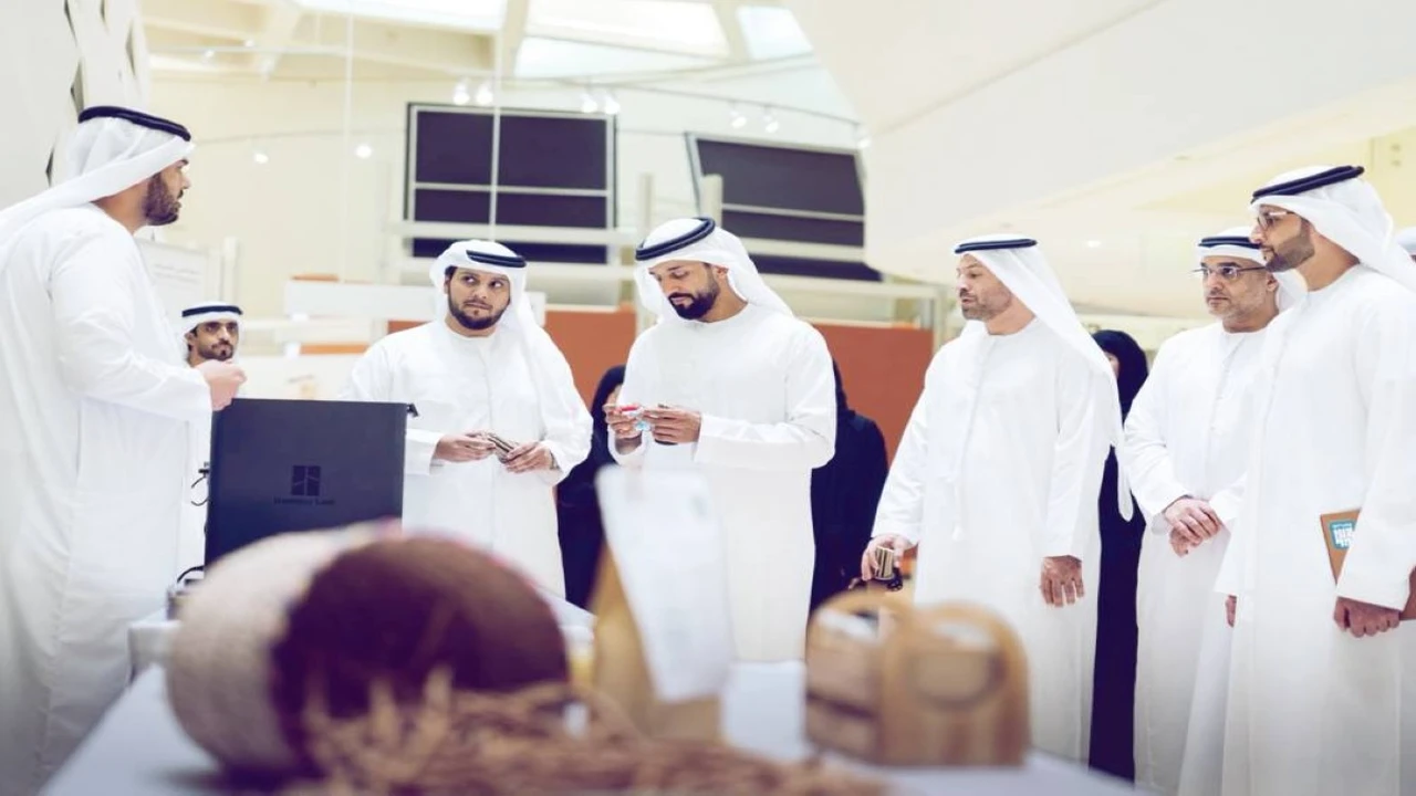 سلطان النيادي يؤكد أهمية تمكين الشباب من خلال الجهود الوطنية